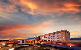 Twin Arrows Navajo Casino Resort